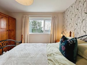 Photo 8- click for photo gallery